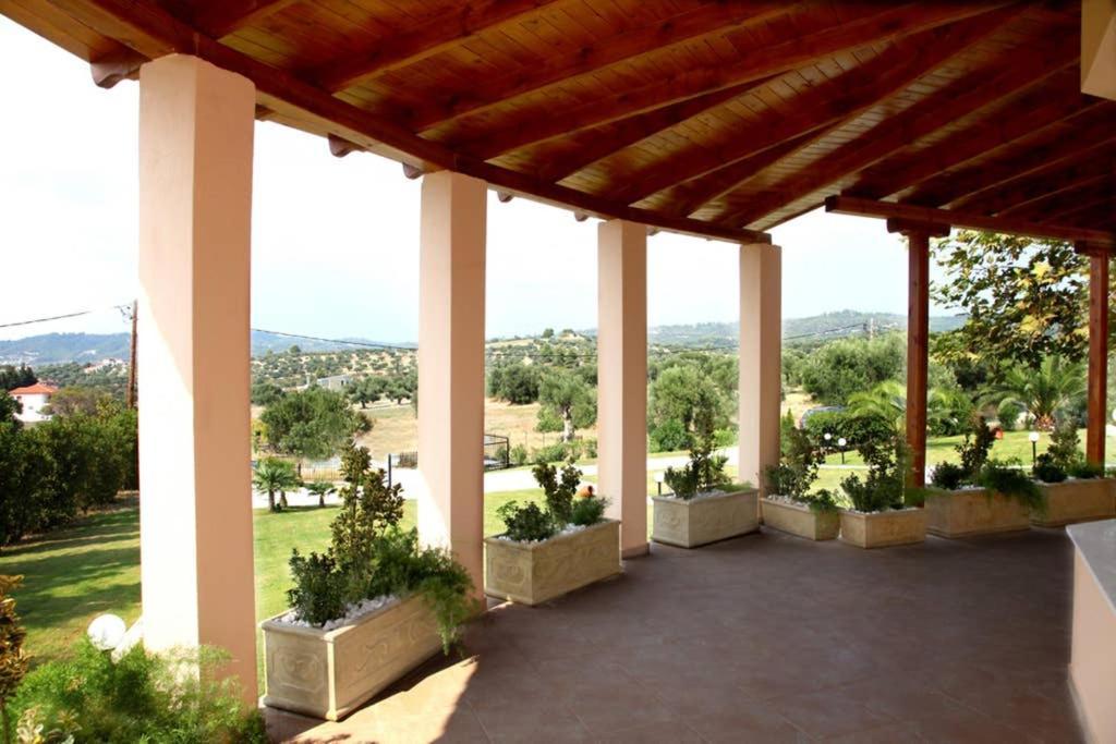 Wonderful Villa With Great View In Posidi-Каландра Екстер'єр фото